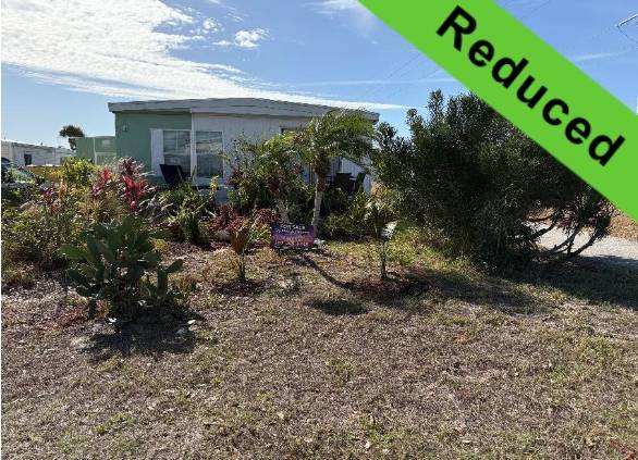 Venice, FL Mobile Home for Sale located at 900 Nogoya W Bay Indies